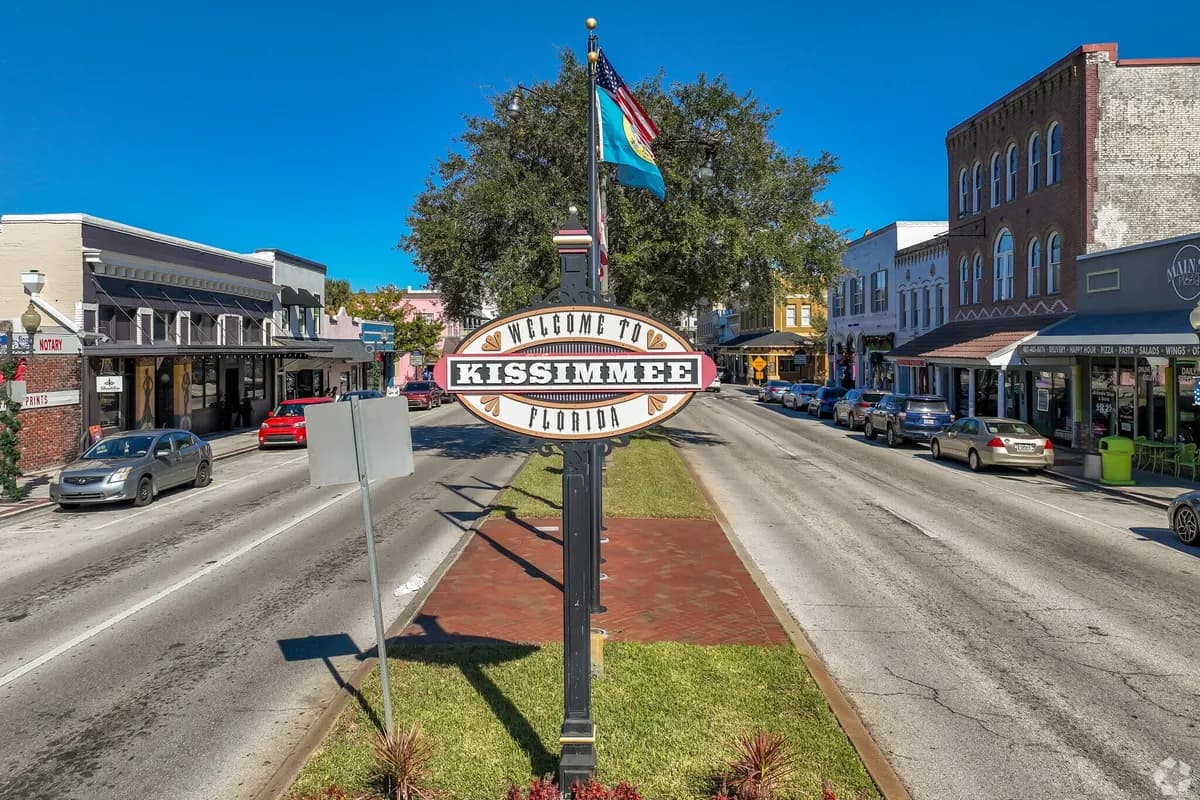 Welcome sign at the entrance to Kissimmee, Florida