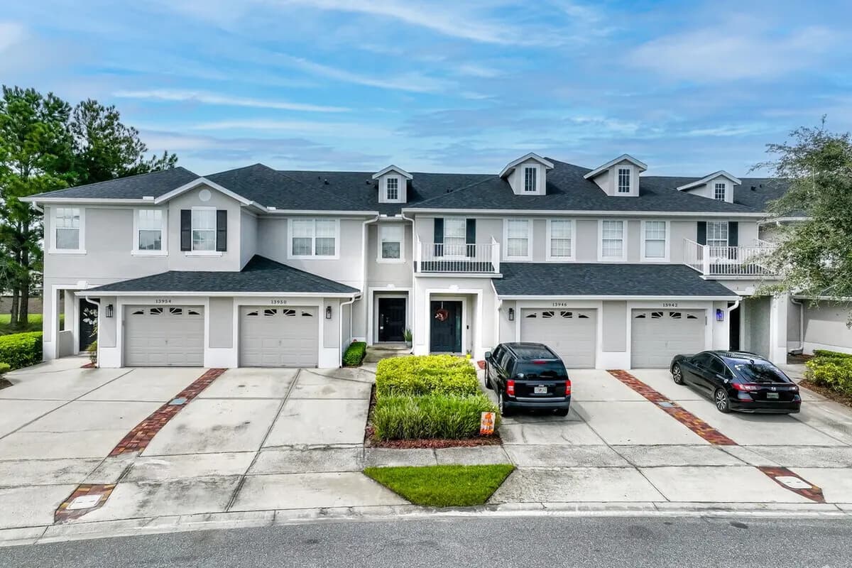 Townhomes inside a gated community in Alafaya, Florida