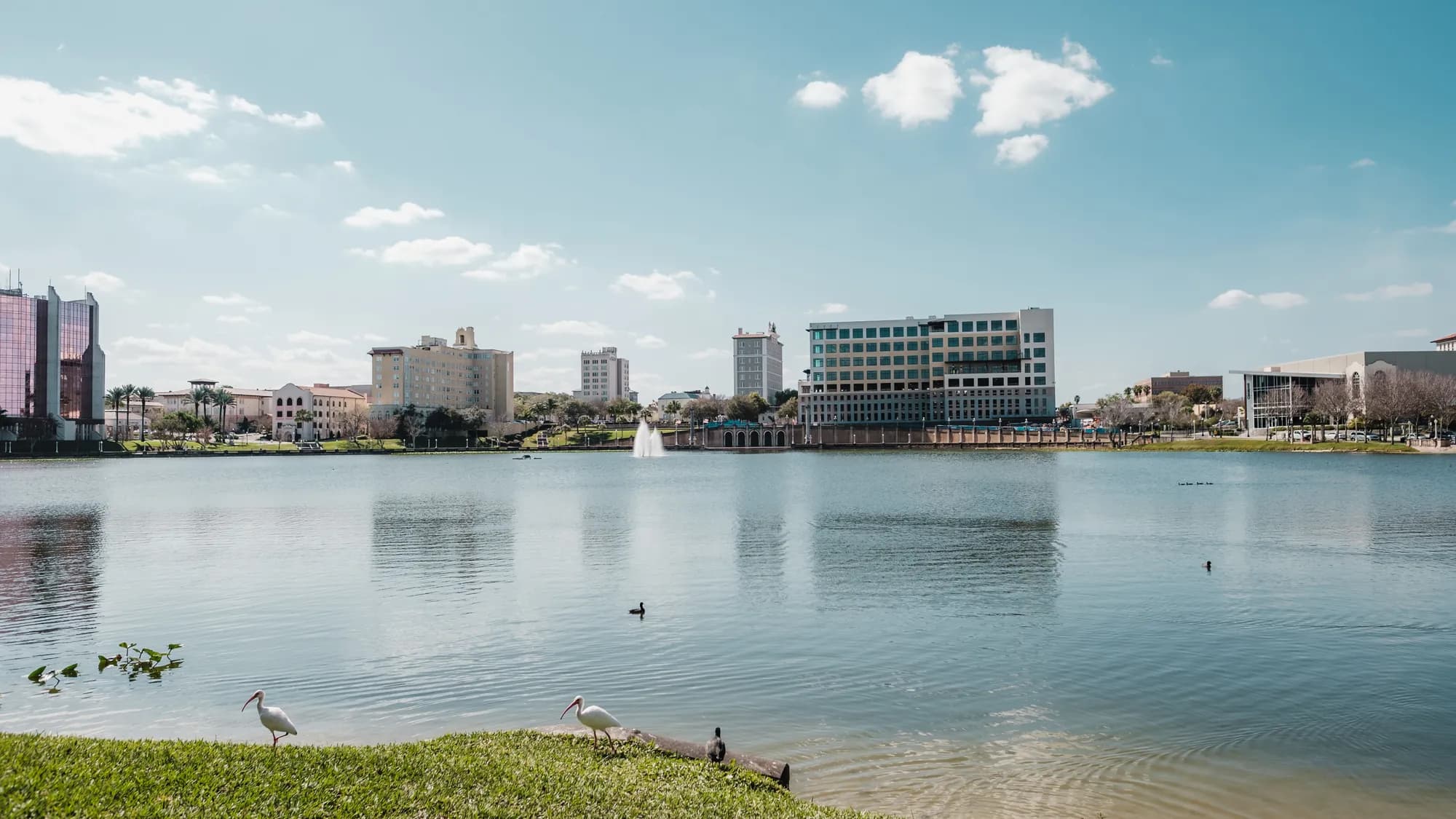 Lake Mirror and the Lakeland skyline, Florida